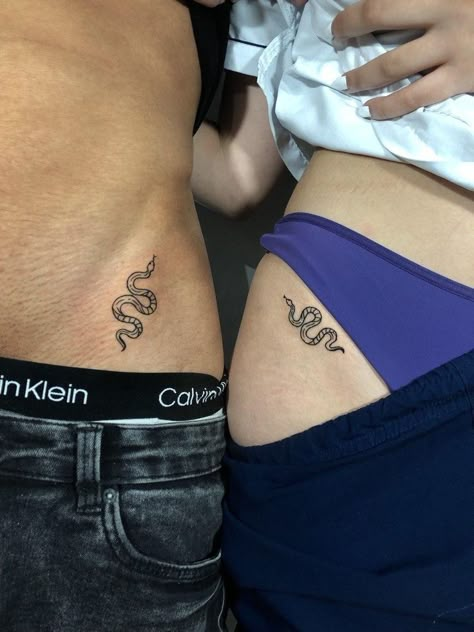 Tattoo Idea Couple, Matching Tattoos For Couple, Small Tattoos Couples, Tattoo Set Couple, Tattoo Ideas Couples, Couple Tattoo Ideas, Rib Tattoos For Guys, Maching Tattoos, Small Couple Tattoos