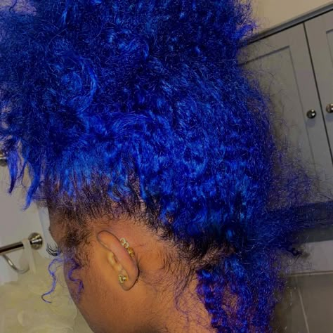 Hair Dye Styles For Black Women, Blue Hair Color Natural Hair, Hair Dye Ideas Black Women Blue, Blue And Purple Natural Hair, Blue Afro Hair Black Women, Dyed Curly Hair Ideas Colour Blue, Pink And Blue Natural Hair, Dyed Curly Hair Blue, Blue Dyed Hair Black Women