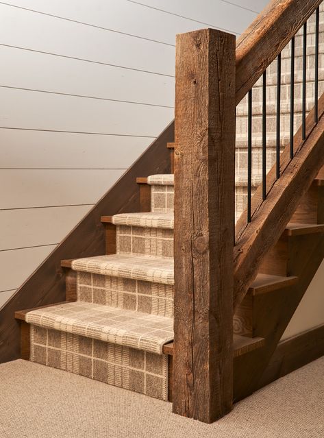 Houzz Tour: Lakefront Cabin With Patina and a Three-Season Porch Steep Stairs, Cabin Stairs, Lakefront Cabin, Three Season Porch, Swiss Chalet, Staircase Railings, Cabin Style, Vintage Vibes, Railing