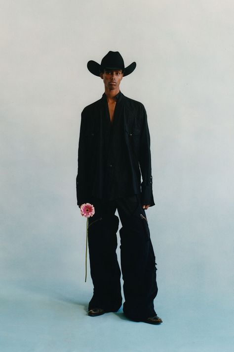 Cowboy Outfit For Men, Cowboy Men, Cowboy Chic, Modern Cowboy, Cowboy Aesthetic, Black Cowboys, Greg Lauren, 일본 패션, Urban Cowboy