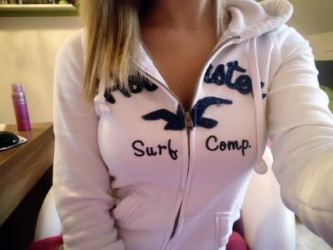 hollister hoodie Hollister Aesthetic, Tumblr Girly Aesthetic, Tumblr Girly Aesthetic 2013, 2014 Aesthetic, Hollister Clothes, 2014 Vibes, Tumblr Era, 2010s Aesthetic, 2014 Tumblr