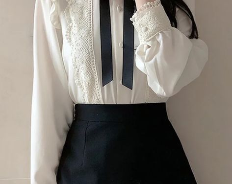 IncognetSee - Etsy Vintage Style Blouses, Edwardian Blouse, White Button Shirt, Preppy Mode, Peter Pan Collar Shirt, Ruffle Long Sleeve Blouse, Victorian Blouse, White Shirt Blouse, Style Tops