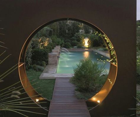 entrance Japanese Garden Decor, Moon Gate, Garden Entrance, Garden Walkway, Moon Garden, Outdoor Gardens Design, Modern Landscaping, Garden Gates, Outdoor Oasis