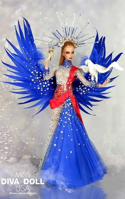 Usa National Costume, Barbie Vogue, Glamour Gals, Accessories Design Sketch, Patriotic America, Pageant Costumes, Barbie Miss, United Nation, Diva Dolls