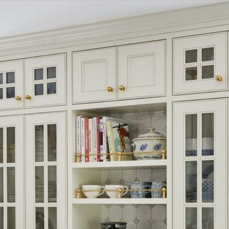 Brittany Allen on Instagram: "Love this kitchen!   Design: @stephperezstudio   - - - - - #nancymeyersaesthetic #kitchendesign #classickitchen #traditionalhome #classichome #whitecabinets #coffeebar" Coffee Bar With Open Shelving, Bar Built In, Pantry Coffee Bar, Built In Coffee Bar, Butler’s Pantry, Dry Bar, Bay House, Custom Bar, Classic Kitchens