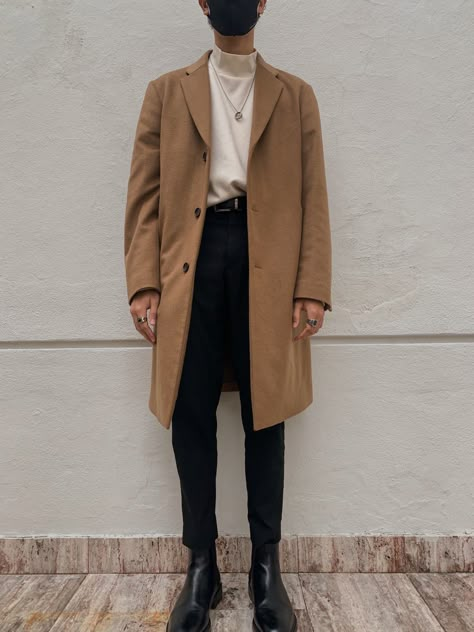 Overcoat and turtleneck season Guy Turtle Neck Outfit, Mens Neutral Outfit Winter, Turtlenecks Men Outfits, Mens Outfits Turtleneck, Turtle Neck And Blazer Men, Brown And Tan Outfits Men, Mens Fashion Turtleneck, Beige Turtleneck Outfit Men, Cream Turtleneck Outfit Men