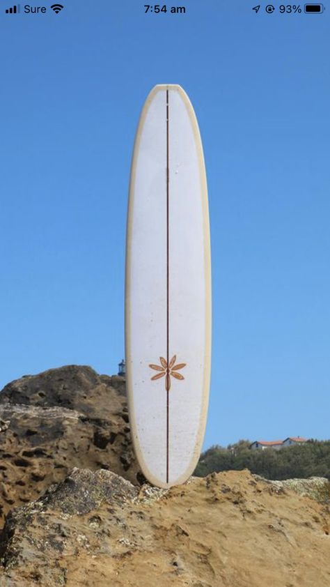 Long Surfboard, Surfing Wallpaper, Longboard Surfboard, Dream Boards, Surf Aesthetic, Custom Surfboards, Soul Surfer, Long Board, Surf Boards