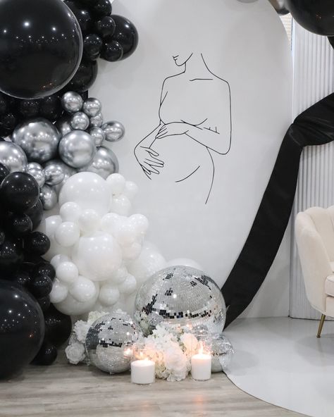 All the little details that we love for this setup 🪩🖤 DM/ Email to book your dream event with us 💌 #dmvevents #babyshower #monochromatictheme White Baby Shower Ideas, White Baby Showers, Black And White Baby, Black Babies, Baby Shower Themes, Shower Ideas, Your Dream, Party Ideas, Baby Shower