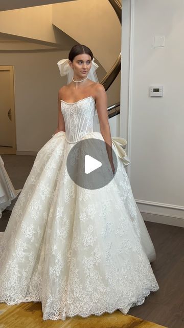 Pnina Tornai Wedding Dress, Wedding Dress Types, Dresses Unique, Pnina Tornai, Sound Off, Traditional Wedding Dresses, Classic Wedding Dress, Dress Images, Big Wedding