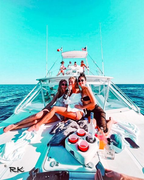 Love Visionboard, Fragrance Business, Yacht Aesthetic, Yacht Week, Vacation Pics, Business Graphics, Birthday Vibes, Miami Life, Boat Decor