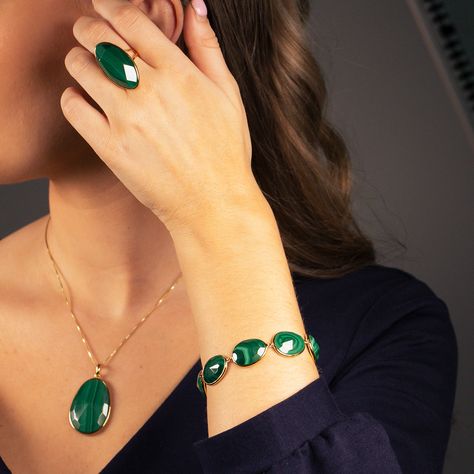 Jade Jewelry Necklace, Long Rings, Mallow Plant, Affordable Engagement Rings, Malachite Pendant, Resin Jewelry Diy, Gold Bride Jewelry, Malachite Jewelry, Bracelet Ring