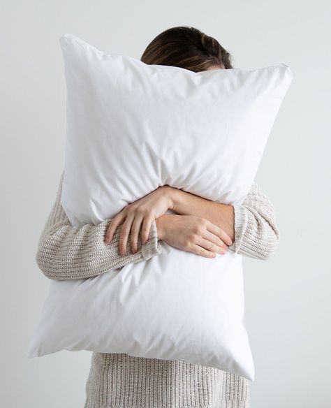 Goose Down Pillows, Fall Bedding, Firm Pillows, Stomach Sleeper, Comfortable Pillows, Feather Pillows, Loungewear Luxury, Linen Casual, Down Pillow