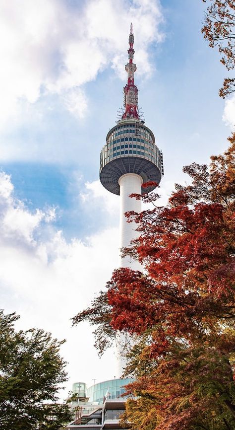 N Seoul Tower Aesthetic, Korea Scenery Aesthetic, South Korea Wallpaper, Seoul Wallpaper, Secret Pictures, Seoul Tower, Namsan Tower, Autumn In Korea, South Korea Photography