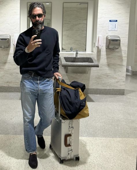 Airport Fit, 79th Birthday, Desi Fashion Casual, Outfits Hombre, Mens Casual Dress Outfits, Mens Outfit Inspiration, Men Fashion Casual Outfits, Streetwear Men Outfits, Well Dressed Men