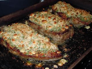 Crusted Steak Recipe, Crusted Steak, Steak With Blue Cheese, Only 2 Days Left, Wls Recipes, Beef Steak Recipes, Cheese Crust, Entree Recipes, Beef Dishes