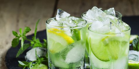 Cachaça, a liquor made from sugarcane, gives these drinks their distinctive flavor. In Brazil it is traditional to make caipirinhas one or two at a… Caipirinha Recipe Brazil, Caipirinha Recipe, Cachaca Cocktails, Caipirinha Cocktail, Perfect Summer Drink, Spring Cocktails, Daiquiri, Juicing Recipes, Beautiful Food