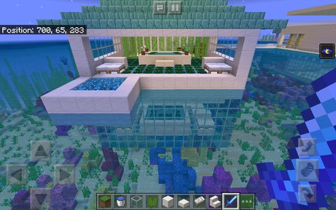 Minecraft Coral Reef House, Houses Underwater, Aesthetic Minecraft Houses, Minecraft Underwater House, Minecraft Underwater, Aesthetic Minecraft, Underwater House, Minecraft Things, Minecraft House Tutorials