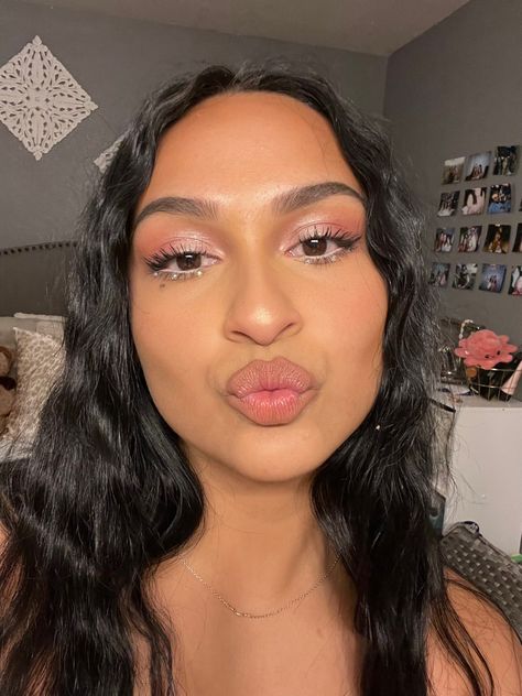 Prom Makeup For Brown Eyes With Gems, Simple Eye Gem Looks, Waterline Eyeliner Color, White Under Eyeliner Makeup Looks, Gems Under Eyes Makeup, Glitter Waterline Makeup, Makeup Looks With White Waterline, Gem Under Eye Makeup, Eye Gems Makeup Simple