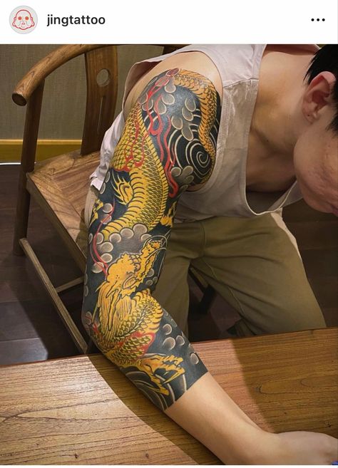 Golden Dragon Tattoo, Learn To Tattoo, King Tattoo, Dragon Tattoos For Men, King Tattoos, Dragon Tattoos, Up Tattoo, Traditional Japanese Tattoos, Japanese Sleeve Tattoos