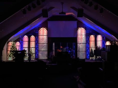 Church Stage Design Ideas Backdrops, Christmas Stained Glass, Church Stage Design Ideas, Church Christmas Decorations, Led Stage Lights, Christmas Stage, Stage Design Ideas, Stained Glass Church, Church Decorations