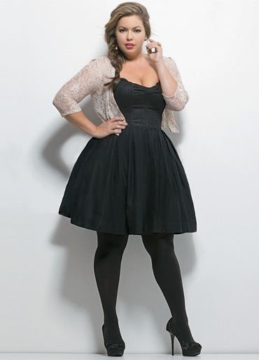 Womens Plus Size Fashion Unique Style Inspiration Urban Apparel #UNIQUE_WOMENS_FASHION Look Grunge, Plus Size Brides, Sukienki Plus Size, Plus Size Bride, Hipster Man, Vestido Plus Size, Eve Outfit, New Years Eve Outfits, Night Out Outfit