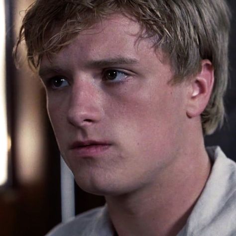 the hunger games Rue Icons, Katniss Peeta, Peeta Mellark, Josh Hutcherson, The Hunger Games, Mockingjay, The Hunger, Hunger Games, Tags