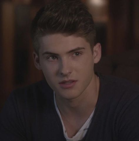 Mike Montgomery, Theo Raeken, Cody Christian, Painkiller, Single Person, Pretty Little Liars, Teen Wolf, Profile Picture, Harry Potter