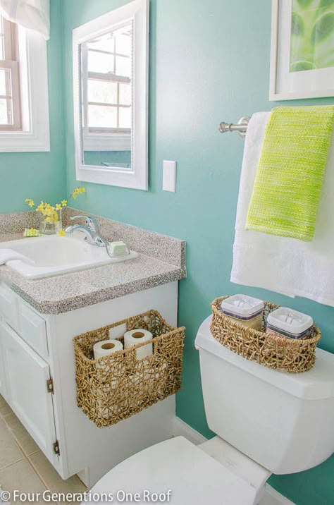 Green Bathroom makeover with simple basket additions from HomeGoods. Love the idea of using a basket to hold toilet paper! Makeover Kamar Mandi, Bad Inspiration, Decor Baie, Bathroom Redo, Green Bathroom, Blue Walls, Kids' Bathroom, Elle Decor, Bathroom Makeover