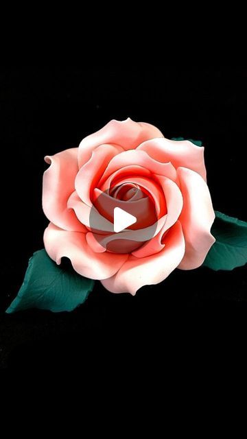 Fondant Rose Tutorial, Gum Paste Flowers Tutorials, Rose Making, Fondant Flower Tutorial, Piping Flowers, Fondant Rose, Flower Cakes, Rose Tutorial, Make Tutorial