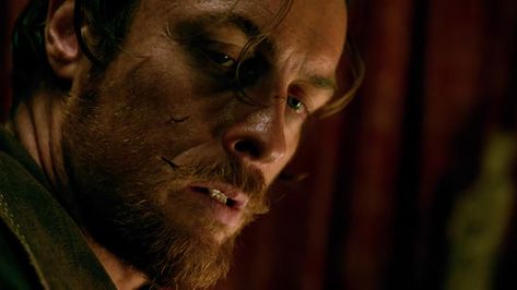 james flint in a room at the tavern Flint Black Sails, Charismatic Men, James Flint, Black Sails Starz, Pirate Stuff, Captain Flint, Toby Stephens, Character Inspiration Male, Black Sails