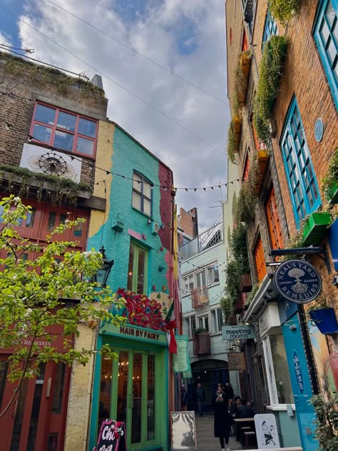 Neal’s Yard London, Neals Yard London, Environment Moodboard, Neal's Yard, Semester Abroad, London Vibes, London Dreams, Neals Yard, London Trip