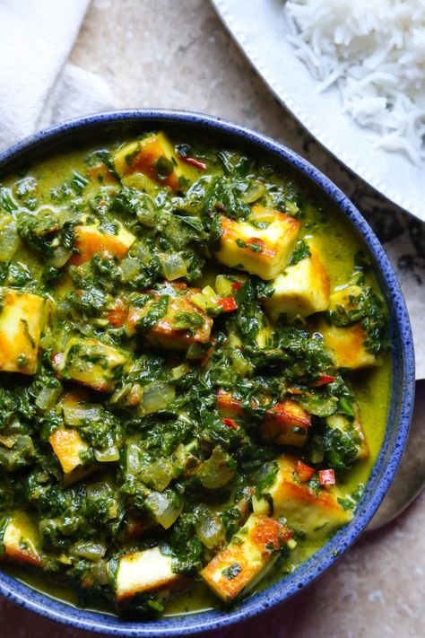 Saag Paneer, Paneer Cheese, Raw Spinach, Spinach Curry, Creamy Spinach, Paneer Recipes, Spinach Recipes, Spinach And Cheese, Bariatric Recipes