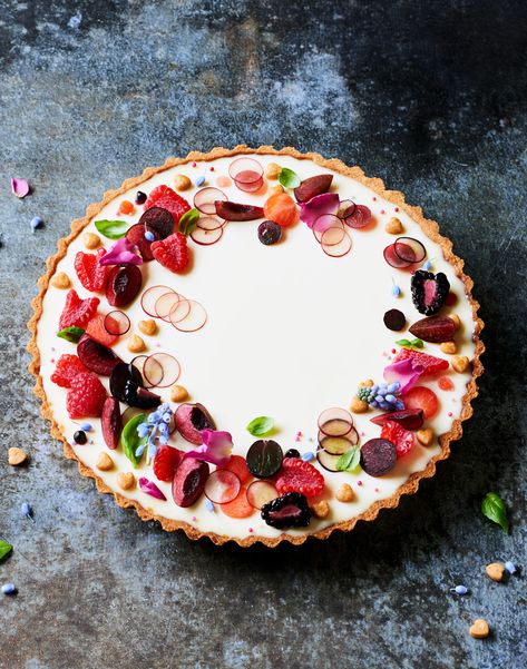 These Spectacular Pies from Instagram Star Julie Jones Are Works of Art in Pastry Panna Cotta Tart, Julie Jones, Choux Buns, Pastry School, Uk Recipes, Tart Recipe, Pastry Art, Savoury Baking, Shortcrust Pastry