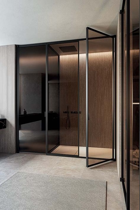 The shower area has got all the characteristics of watertight, concerning traditional shower units Shower Partition, Wc Design, Shower Area, Space Apartments, Shower Units, Glass Partition, Bathroom Suite, Modern Shower, Extruded Aluminum