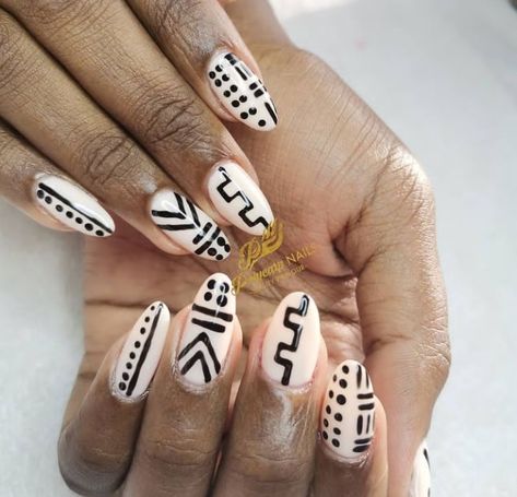 African Nail Art Black Women, Black White Abstract Nails, South African Nail Art, Pan African Nails, South African Nail Art Design, African Design Nails, Nails For Africa, African Print Nails Designs, Mud Cloth Nails