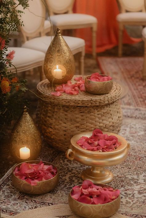 red petals for a Hindu wedding ceremony in a wicker basket with intricate gold lantern and pot Elegant Diwali Decor, Wedding Invite Background, Photo Booth At Wedding, Simple Indian Wedding, Choora Ceremony, Invite Background, Indian Wedding Food, Colourful Wedding Flowers, Ambience Decor