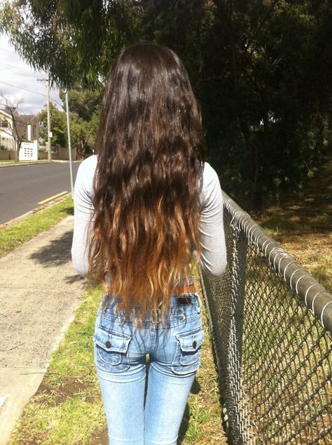 pretty long hair Long Hair Ombre, Ombre Wavy Hair, Wedge Hairstyles, Beehive Hair, Bouffant Hair, Asymmetrical Hairstyles, Shoulder Hair, Lob Hairstyle, Ombré Hair