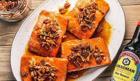 Maple Pecan Salmon - Kikkoman Home Cooks Pecan Salmon, Nut Breads, Asparagus Stir Fry, Apple Slab Pie, Seafood Dinner Recipes, Slab Pie, Shrimp Scallops, Entertaining Food, Food Receipt