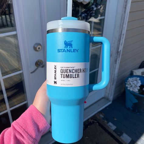 Bnwt Stanley 40 Oz Travel Quencher In Pool Shipped With Love And Care Pool Blue Stanley Cup, Blue Stanley Cup Aesthetic, 30oz Stanley Cup, Pool Stanley, Stanley Blue, Stanley Cup Aesthetic, Preppy Stanley, Blue Stanley, Stanley Adventure Quencher