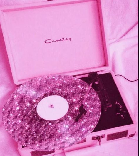 Pink Baddie Widgets, Pink Boujee Room Aesthetic, Girly Trippy Aesthetic, Pink Baddie Aesthetic Wallpaper Laptop, 2000 Pink Aesthetic, Hot Pink Aesthetic Pictures, Pink Aesthetic Baddie, Hot Pink Baddie Aesthetic Wallpaper, Glitter Wallpaper Pink