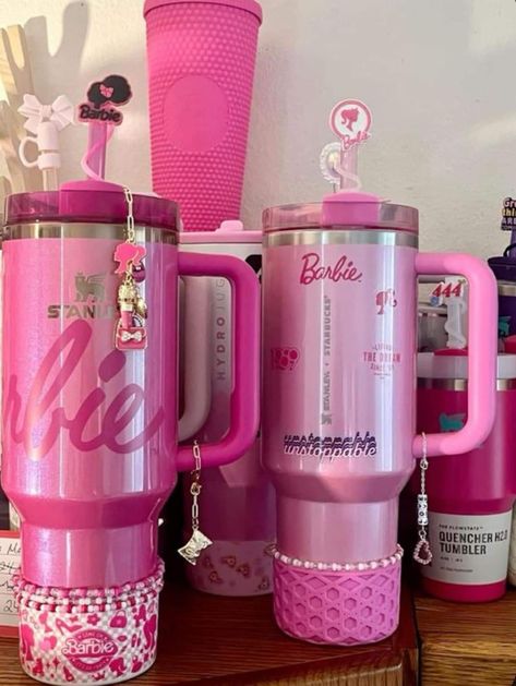 Barbie Stanley Cup, Pink Stanley Cup Aesthetic, Stanley Aesthetic, Barbie Tumbler, Hot Pink Decor, Stanley Products, Fancy Cup, Trendy Water Bottles, Stanley Cups