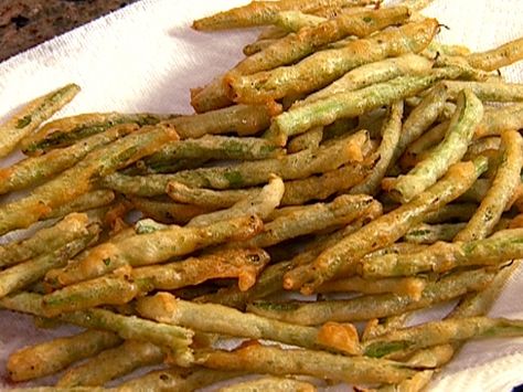 Get this all-star, easy-to-follow Fried Green Beans recipe from Patrick and Gina Neely Deep Fried Green Beans, Fried Green Bean Recipes, فاصوليا خضراء, Fried Green Beans, Fried Green, Green Bean Recipes, Green Bean Casserole, Bean Casserole, Healthy Vegetables