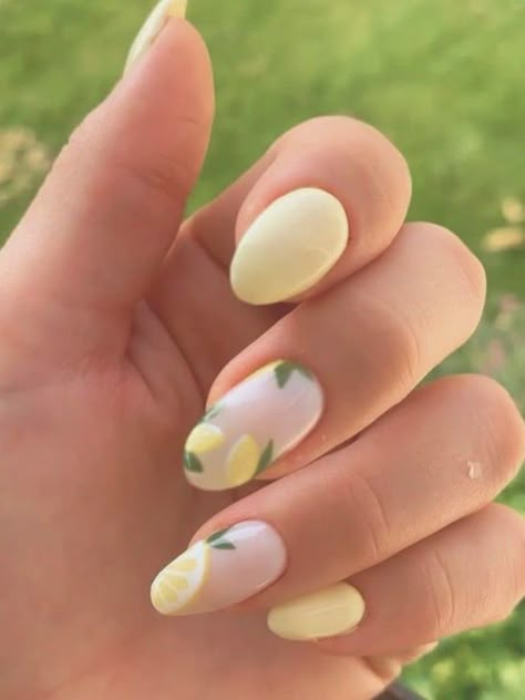 Summer nails, natural nails, nails 2023 trends, nail ideas, nail art design, summer nails ideas, summer nails inspiration, summer nails short, spring nails Bridal Shower Nails, Peach Nail Art, Summer Nails Summer, Lemon Nails, Yellow Nails Design, Art Deco Nails, Fingernail Designs, Fall Nail Art Designs, Summery Nails