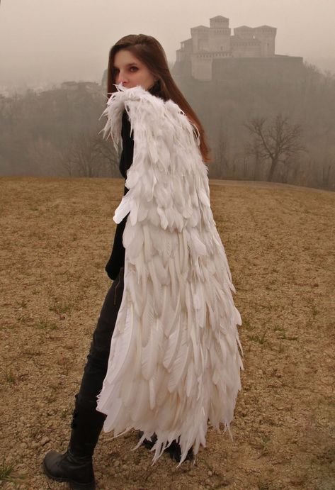 MADE TO ORDER white feather coat mantle cloak cape white | Etsy White Bird Costume, Valkyrie Angel, White Swan Costume, Feather Cloak, Swan Costume, Authentic Costumes, Feather Cape, Feather Coat, Cape Cloak