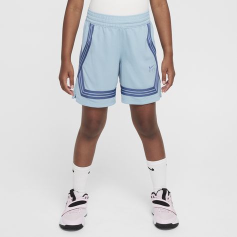 Play like you mean it in the Nike Fly Crossover Shorts. Dri-FIT technology wicks sweat from your skin to keep you dry and comfy during games or practice. Nike Fly Basketball Shorts, Nike Fly Shorts, Crossover Shorts, Womens Basketball Shorts, Basketball Shorts Girls, Wishlist Ideas, Wishlist 2024, Navy Style, Basketball Girls