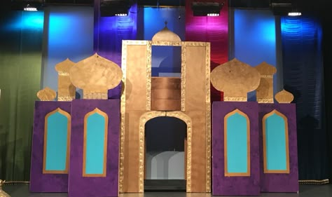 Aladdin Jr. Aladdin Backdrop, Aladdin Props, Princess Slumber Party, Party Sleepover Ideas, Arabian Nights Prom, Aladdin Play, Bollywood Birthday, Aladdin Halloween, Aladdin Theater