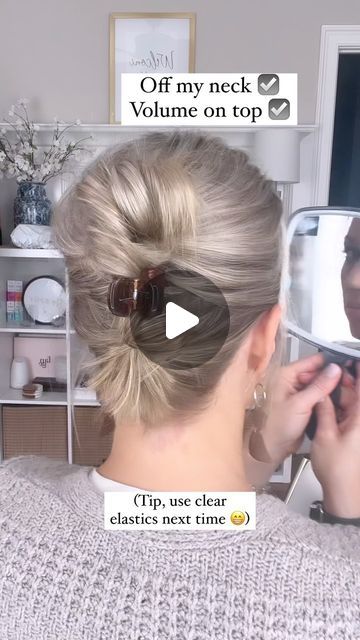 Using Claw Clips With Short Hair, Short Hair Bun With Clip, Hair Dos For Shorter Hair, Quick Updos For Short Hair, Short Hair Claw Clip Hairstyles, Simple Updos For Short Hair, Short Hair Updo Tutorial, Short Hair Ponytail, Short Hair Up