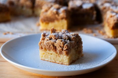 new york crumb cake – smitten kitchen Lemon Crumb Cake, Apple Crumb Cakes, Oatmeal Raisin Cookies Chewy, Coconut Dessert, Apple Crumb, Cake Mug, Torte Cupcake, Brownie Desserts, Chocolate Banana Bread