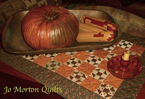 Club 6, Cheddar and Chocolate quilt used in the Fall Jo Morton Quilts, Autumn Quilts, Quilt Decor, Jo Morton, Kim Diehl, Quilt Club, Quilt Display, Doll Quilts, Shoo Fly