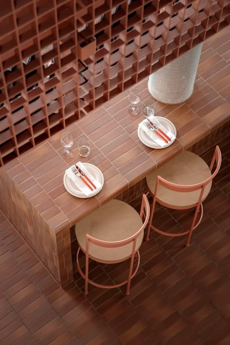 Restaurant table design